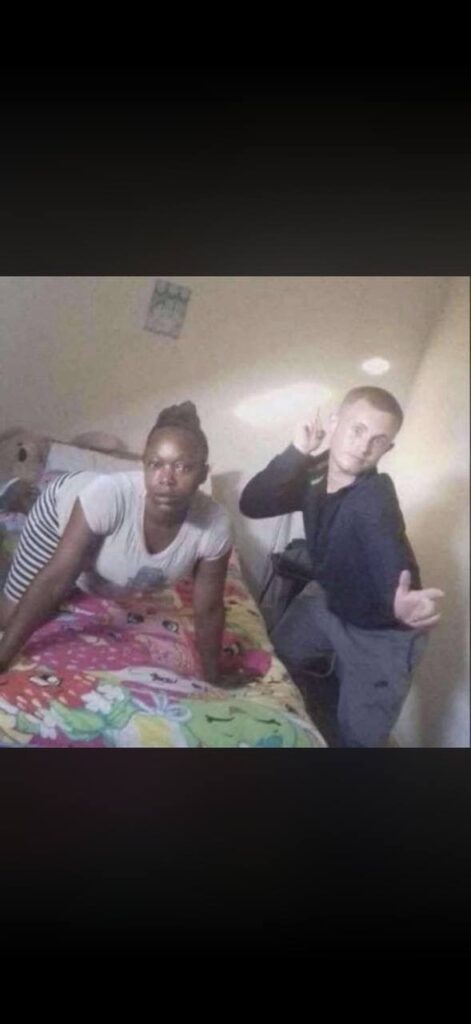 Leon with a Lady of High Society